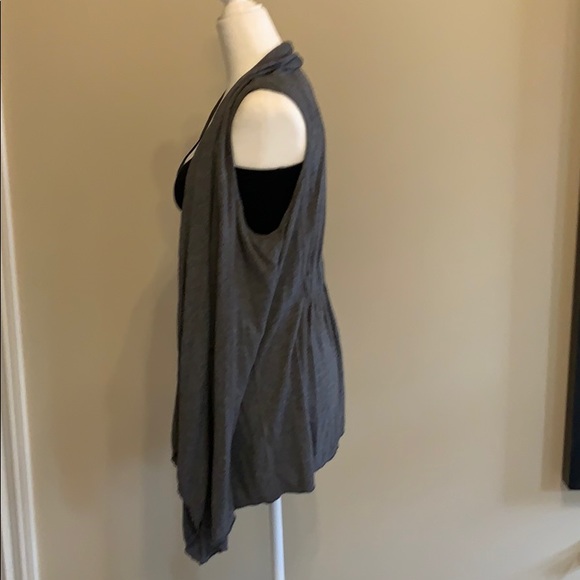 Calvin Klein sleeveless sweater vest - Picture 2 of 4